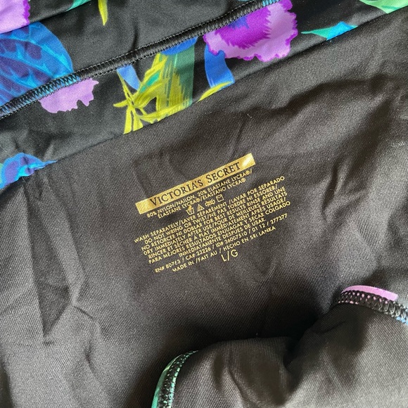 38C Vs Victoria’s Secret bombshell miraculous adds-2cups Bandeau strapless Swim - Picture 12 of 15